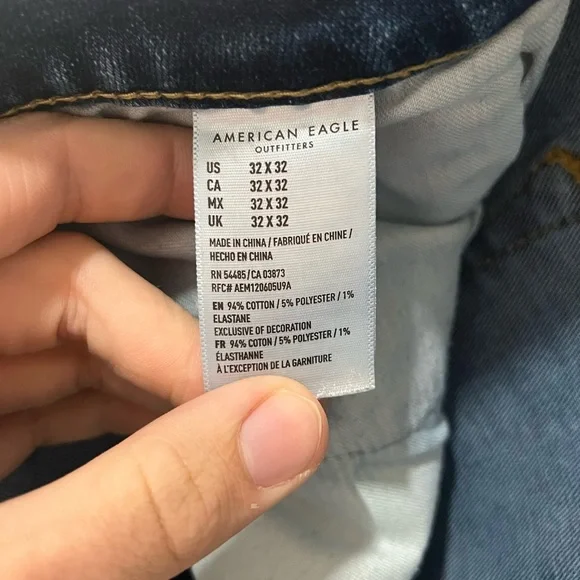 American Eagle Men's Distressed Blue Jeans *NEW* - Picture 4 of 5